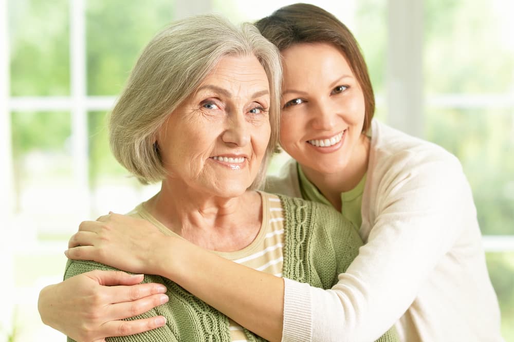 4 Ways to Ensure That Your Aging Parents Have Emotional Support