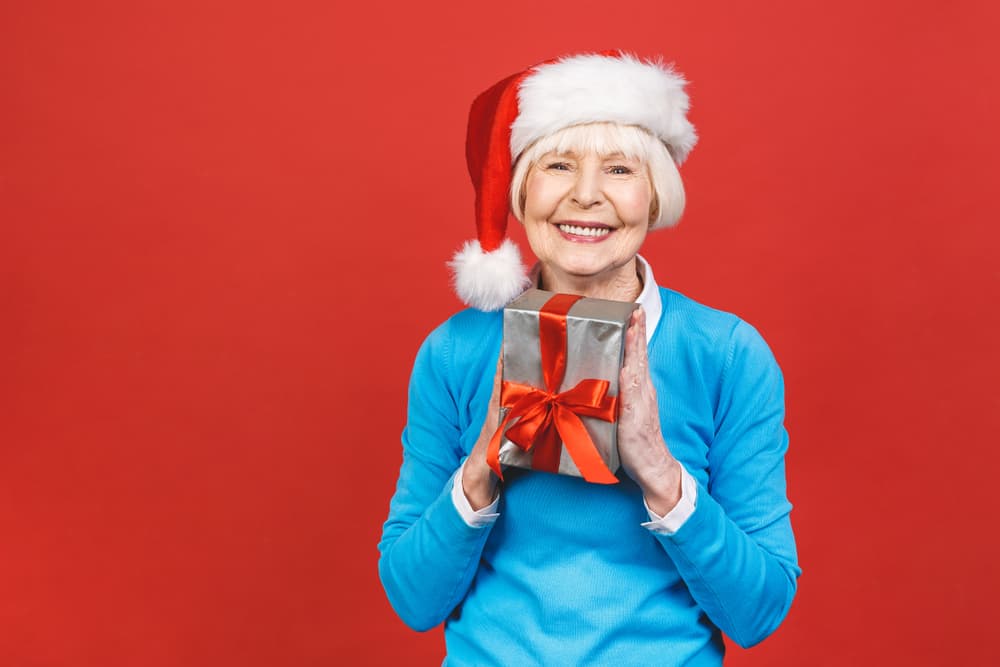 Helping Seniors Make the Most of the Holiday Season