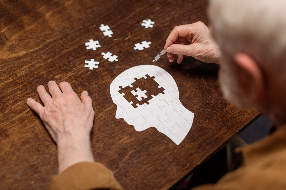 5 Cognitive Stimulation Activities for Seniors With Dementia
